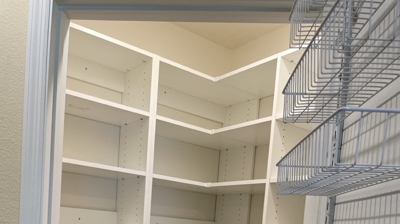 Corner Pantry-2 Photo