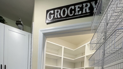 Corner Pantry-2 Photo