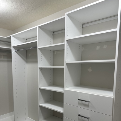 3-Primary Closet Entry to Left Photo