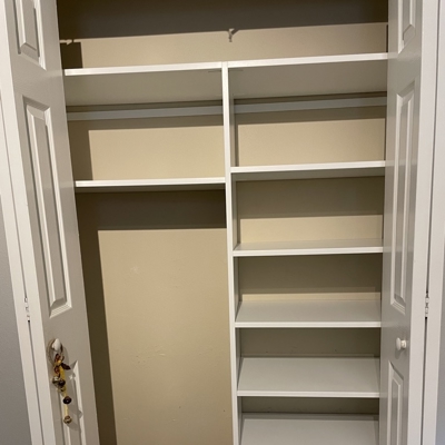 5-Reach-In Closet Photo